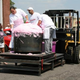 Illustration for article titled World's Largest Cupcake Revealed At Woodward Dream Cruise